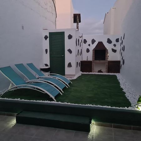 Apartamento Laina Tias Luaran gambar